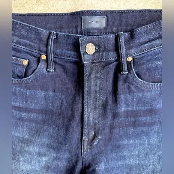 MOTHER Denim The Insider Crop Step Jeans Fray in After Party Wash size 25